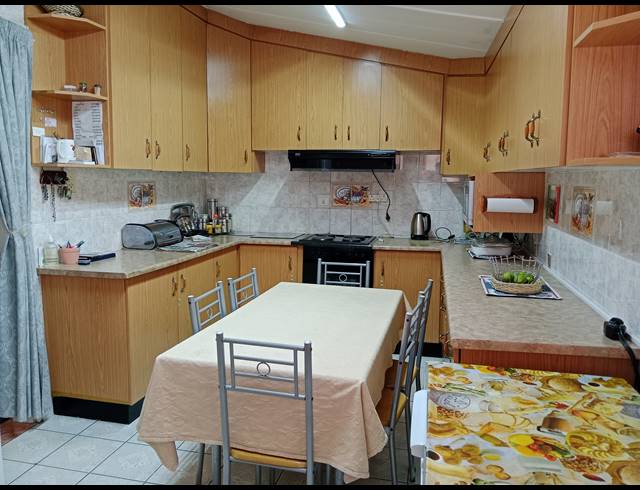 4 BEDROOM HOUSE FOR SALE IN NORTHDALE